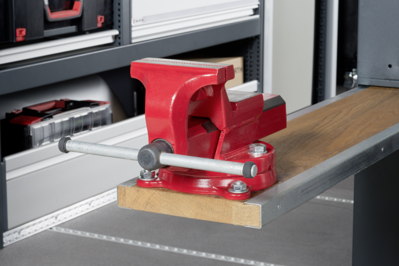 Workbench with vice Workbench with vice